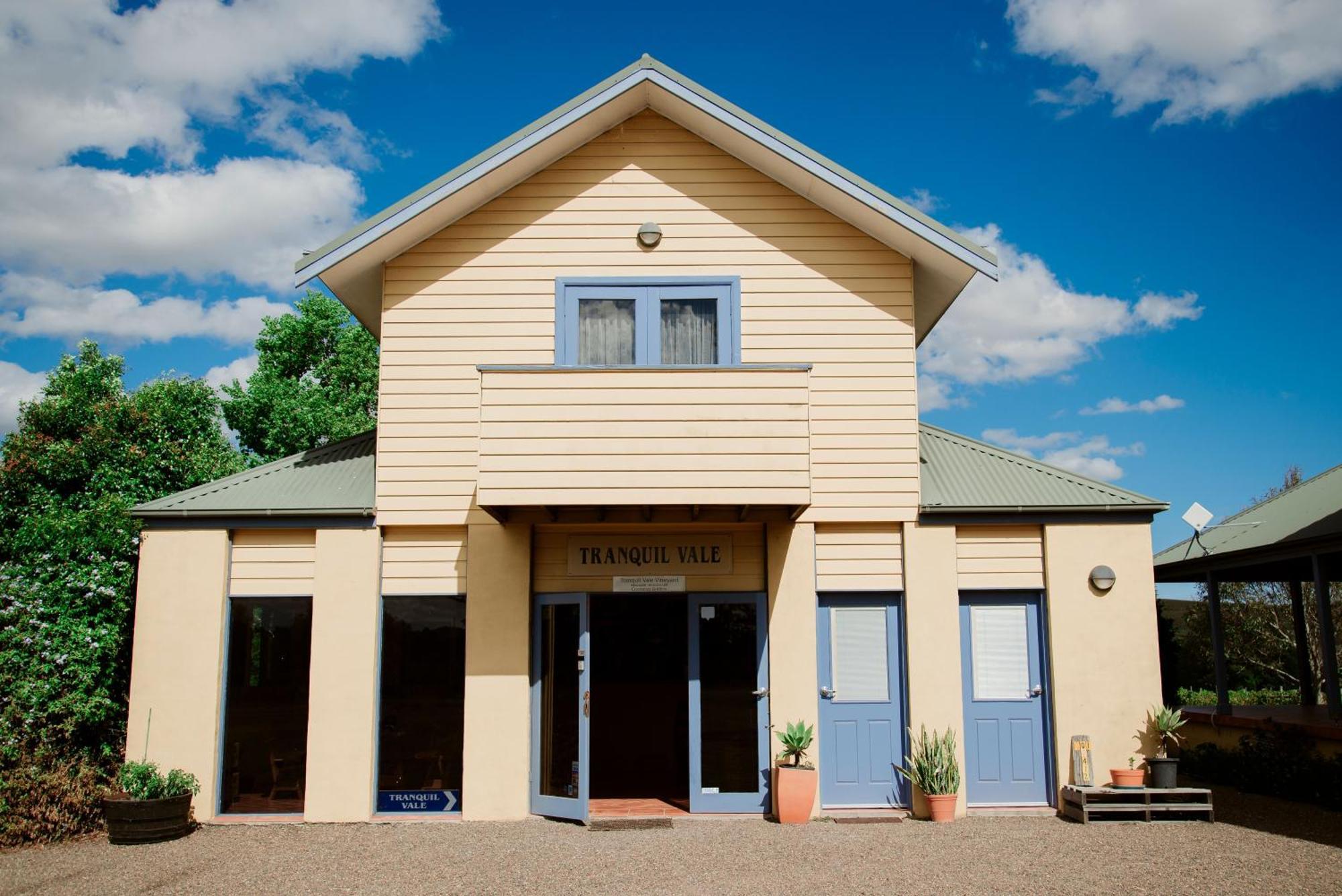 Tranquil Vale Vineyard Hotel Luskintyre Екстериор снимка
