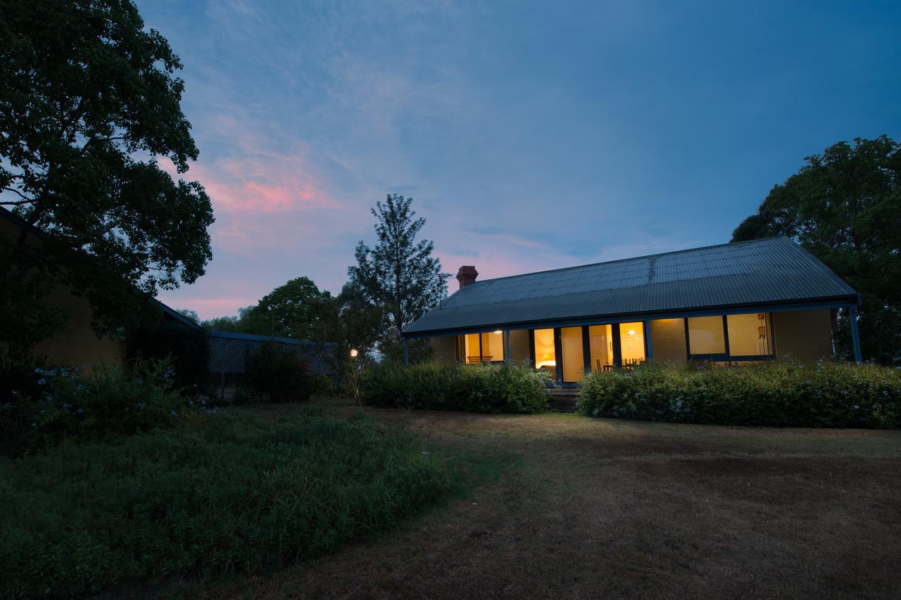Tranquil Vale Vineyard Hotel Luskintyre Екстериор снимка